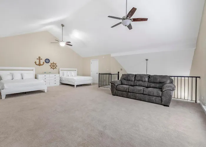 Coral Retreat By Collection * Pensacola